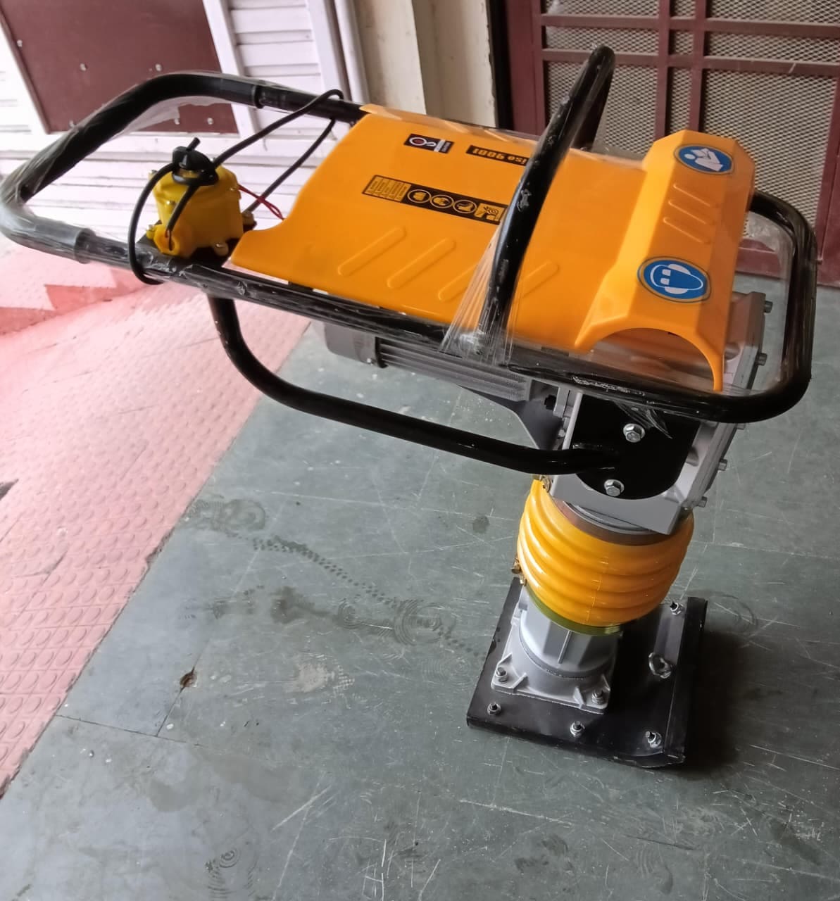 Tamping Rammer (Single Phase Motor)