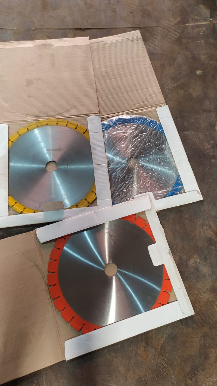 Diamond Saw Blade for Concrete & RCC Cutting